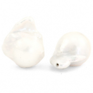 BQ Freshwater pearls drop high luster Natural White