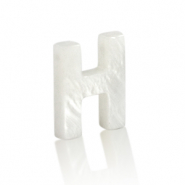 Shell pendants specials letter H White (natural colour)