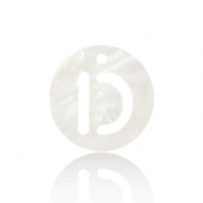 Shell pendants specials letter D White (natural colour)