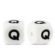 Letter beads silicone Q White-black