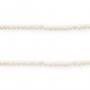 Imperfect freshwater pearls round 4mm Natural White