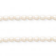 Imperfect freshwater pearls rice 10x9mm Natural White