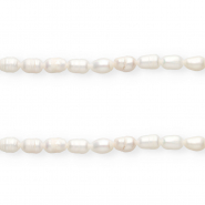 Imperfect freshwater pearls rice 8x6mm Natural White