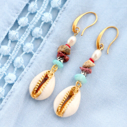 Inspirational Sets Beach time! Jewellery making with cowrie shell beads