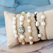 Inspirational Sets Stylish and trendy bracelets with freshwater pearls