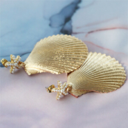 Inspirational Sets Trendy shell charms jewellery and accessories inspiration  