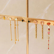 Inspirational Sets Get started with ear studs to create personalised earrings