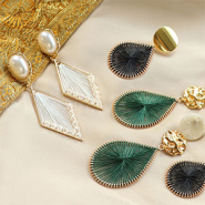 Inspirational Sets Get creative with crochet pendants