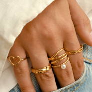 Inspirational Sets Create a statement jewellery collection with our rings