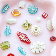 Inspirational Sets Mix & match with acrylic beads with gold-tone details