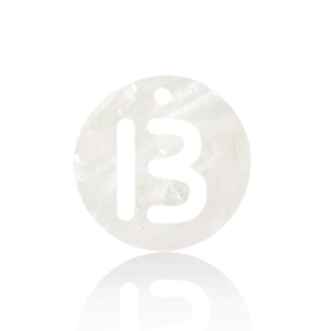 Shell pendants specials letter B White (natural colour)