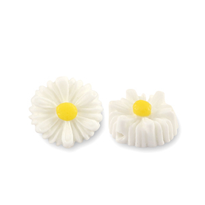 Resin beads flower 12mm White