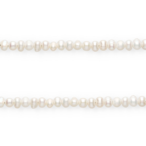 Imperfect freshwater pearls round 5-6mm Ivory