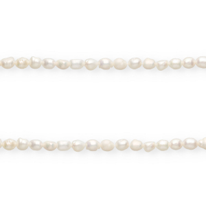 Imperfect freshwater pearls rice 7x5mm Natural White
