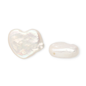 Imperfect freshwater pearls Pearl White