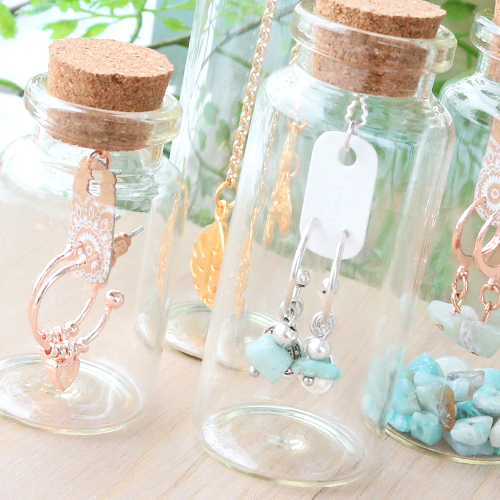 Get inspired: jewellery presentation or gift packaging with wish bottles 