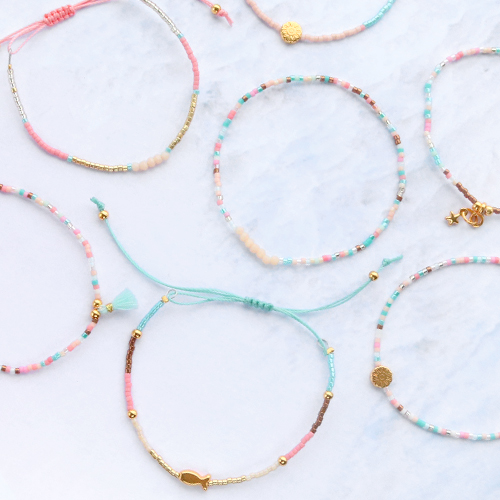 Minimalist jewellery with Miyuki and golden details