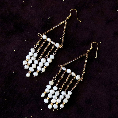 Create earrings and bracelets with freshwater pearl nuggets, like this: