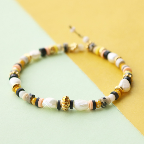 Make a beautiful summer jewellery set with these natural stone discs beads: