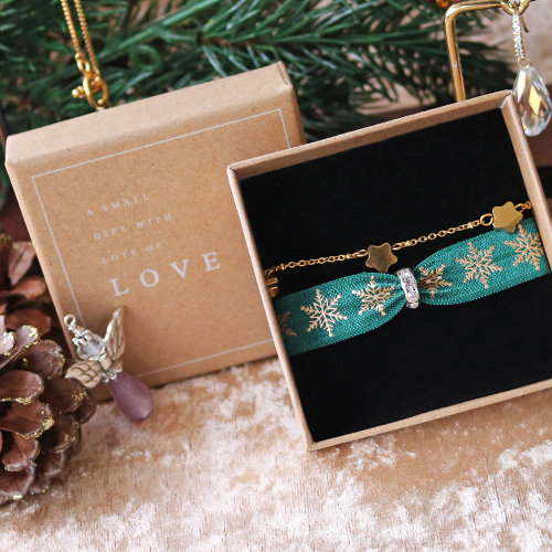 These are the perfect jewellery items for the winter and Christmas: