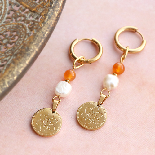 Make this trendy jewellery with the Birth Flower charms 