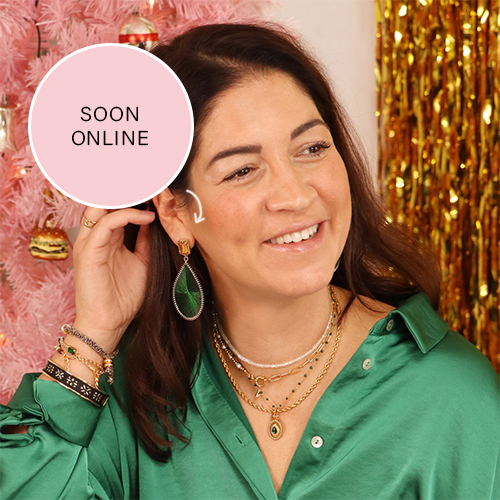 Design a perfect Christmas collection with these jewellery pieces