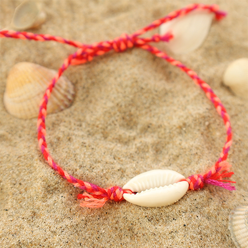 How to present this collection of trendy bracelets