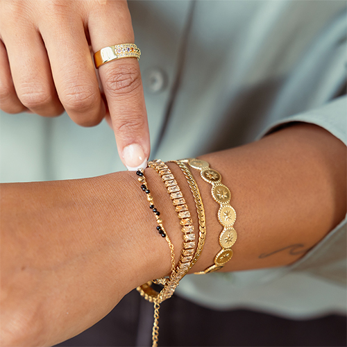 Ready-made jewellery to add to your Christmas collection