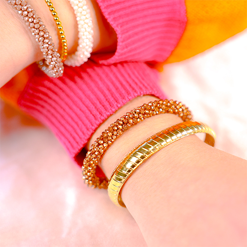 This is how to combine top faceted bracelets