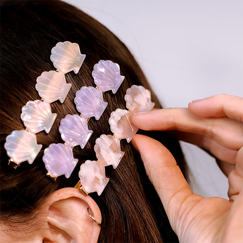 Create unique summer looks with our hair clips and clamps