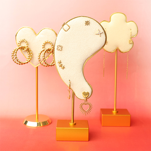 This is how to present your jewellery collection!