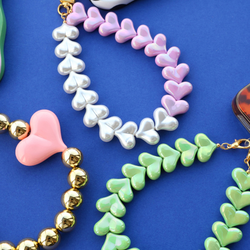 Get creative with acrylic beads