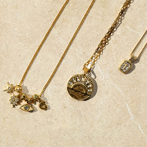 Minimalist jewellery with stainless steel rhinestone charms