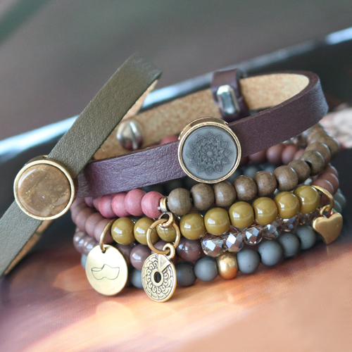 Gorgeous Cuoio jewellery, wooden beads, faceted beads and acrylic beads