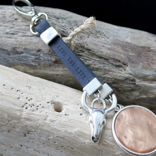 These keychains are so nice! Make them in a minute with these new metal keychains and findings.