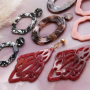 Get inspired! Make the most beautiful earring collection with these resin pendants 