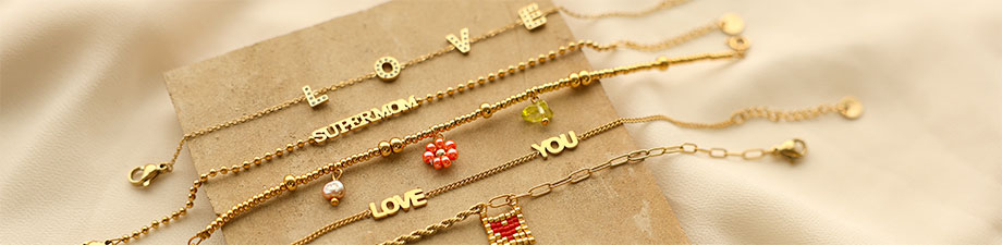 Shop now! Stainless steel earrings and bracelets