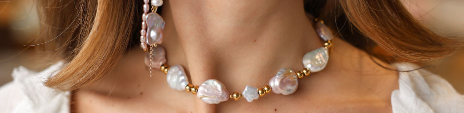 New collection of elegant freshwater pearls New collection of elegant freshwater pearls