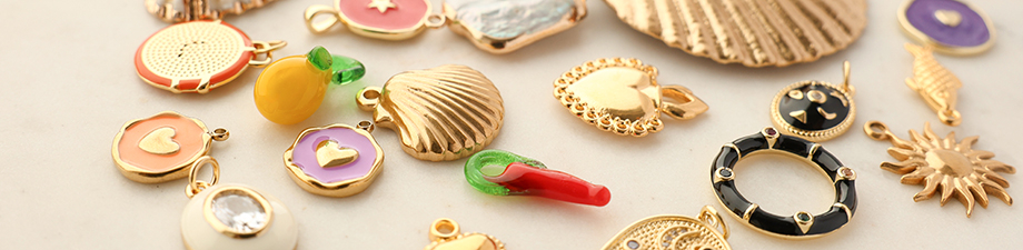 Looks we love: The charm trend Looks we love: The charm trend