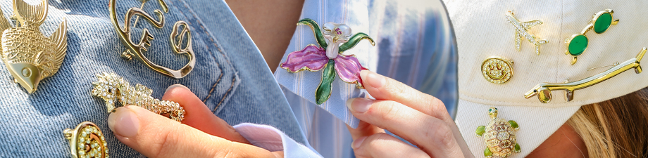 Trendy rhinestone brooches with sealife designs Trendy rhinestone brooches with sealife designs
